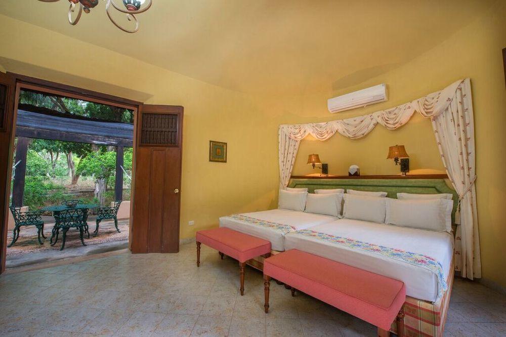 Hacienda Xtepen Hotel Buitenkant foto
